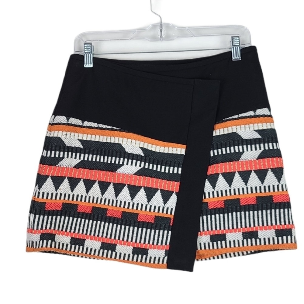 Thurley Crossover Black and Embroidered Mini‎ Skirt sz 12